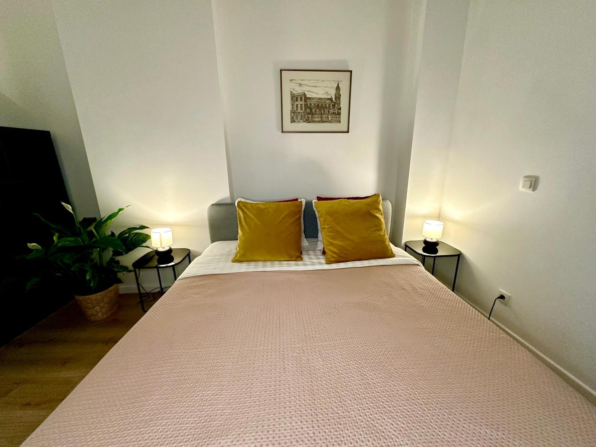 Luxury Suites Mons By Rikas Hotels Esterno foto
