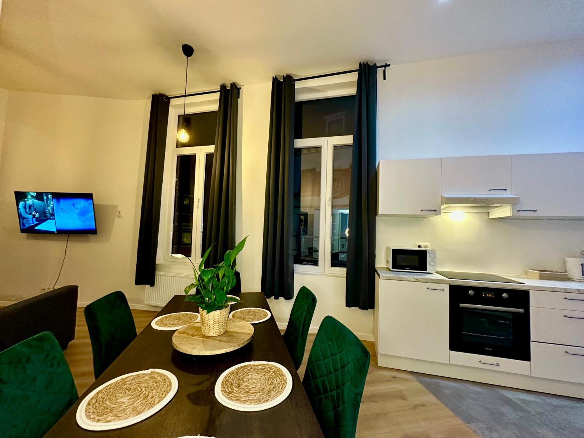 Luxury Suites Mons By Rikas Hotels Esterno foto