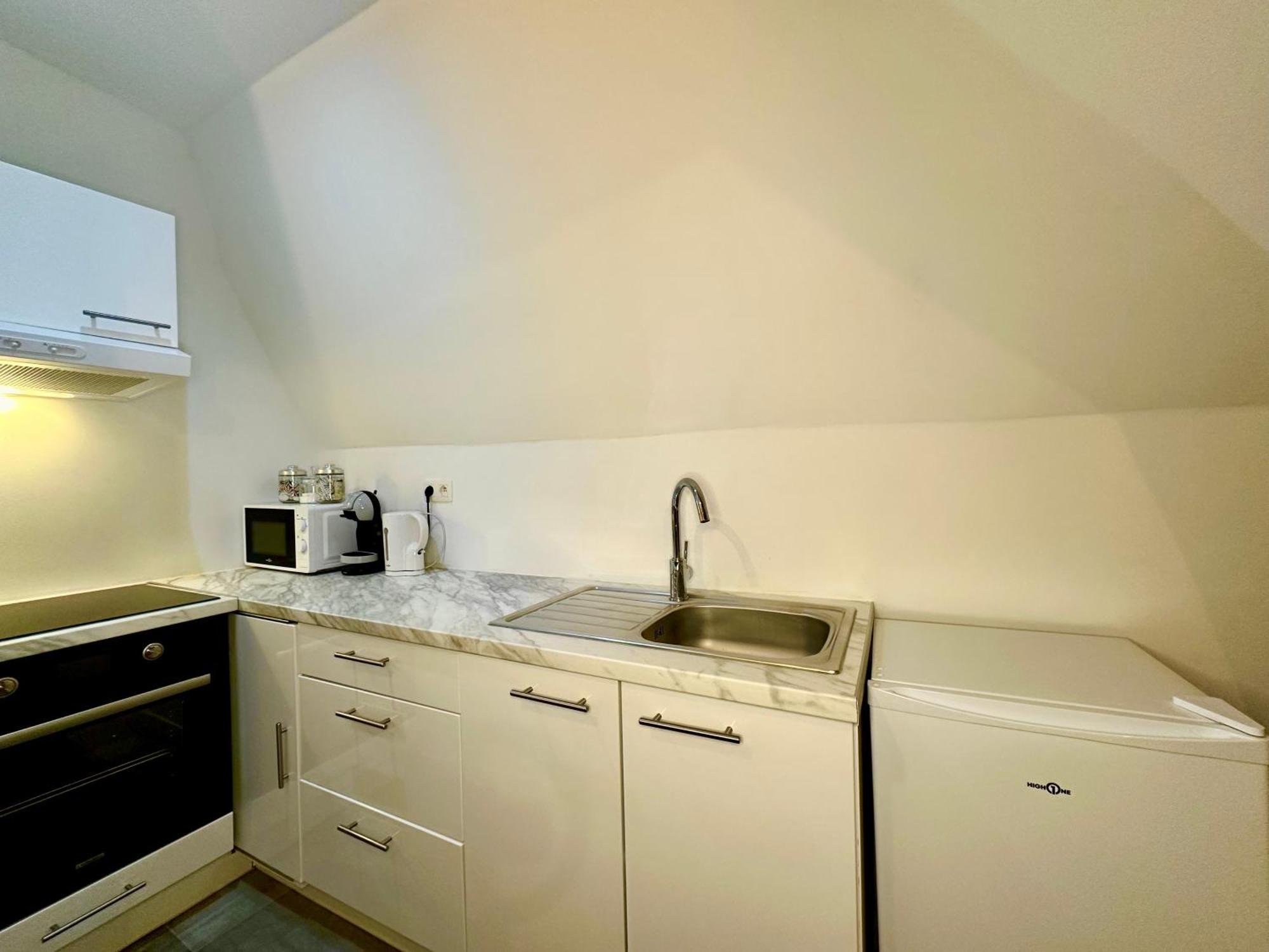 Luxury Suites Mons By Rikas Hotels Esterno foto