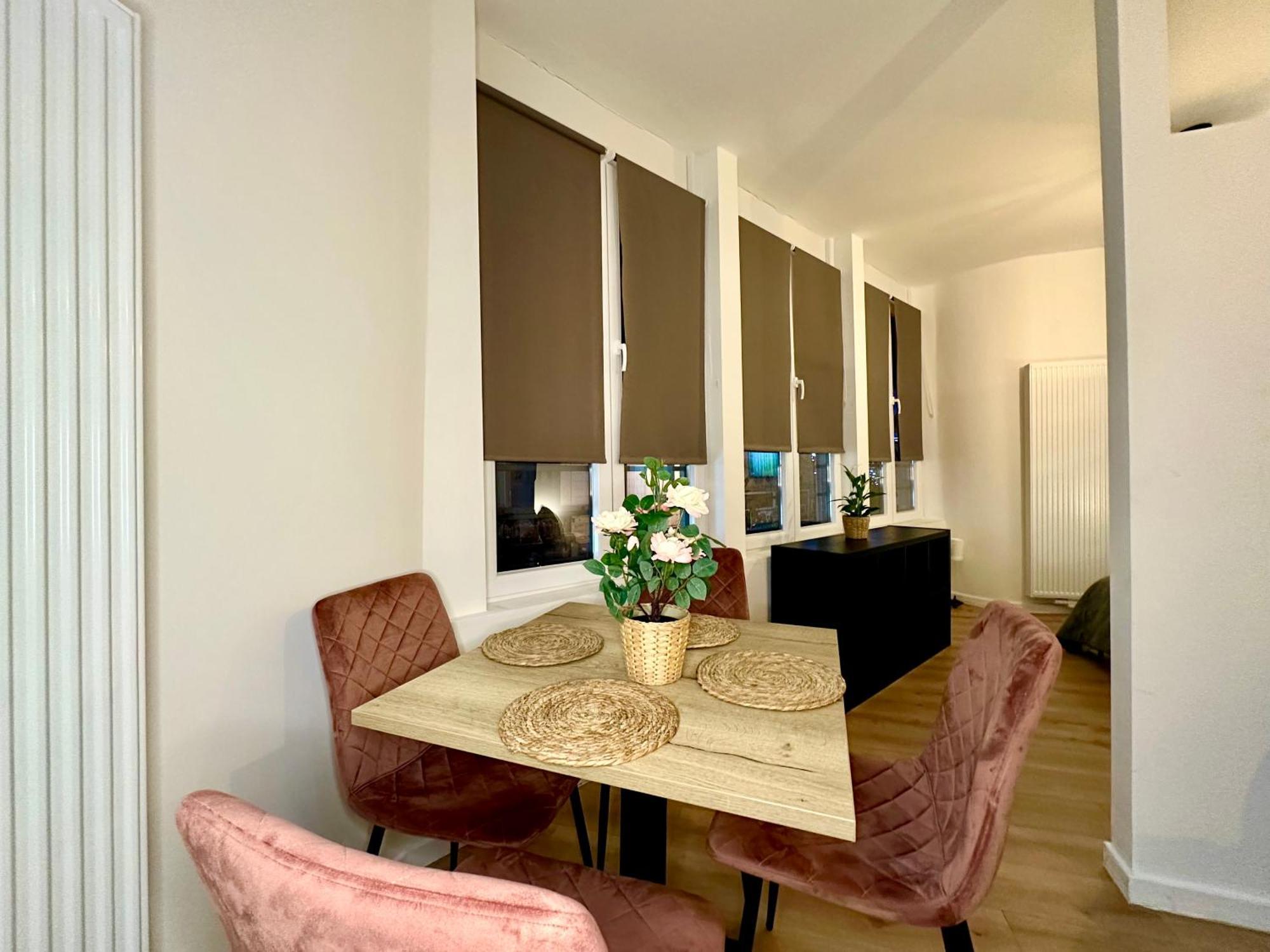 Luxury Suites Mons By Rikas Hotels Esterno foto