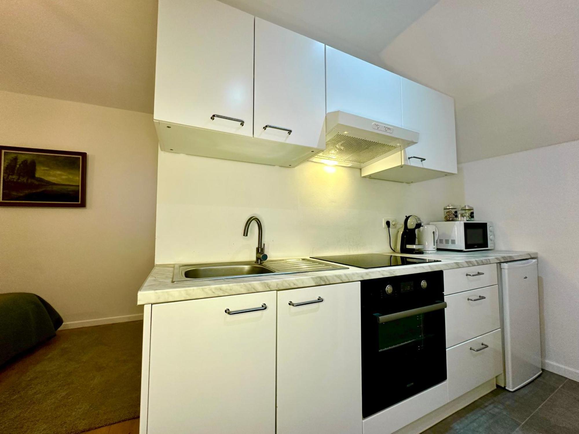 Luxury Suites Mons By Rikas Hotels Esterno foto